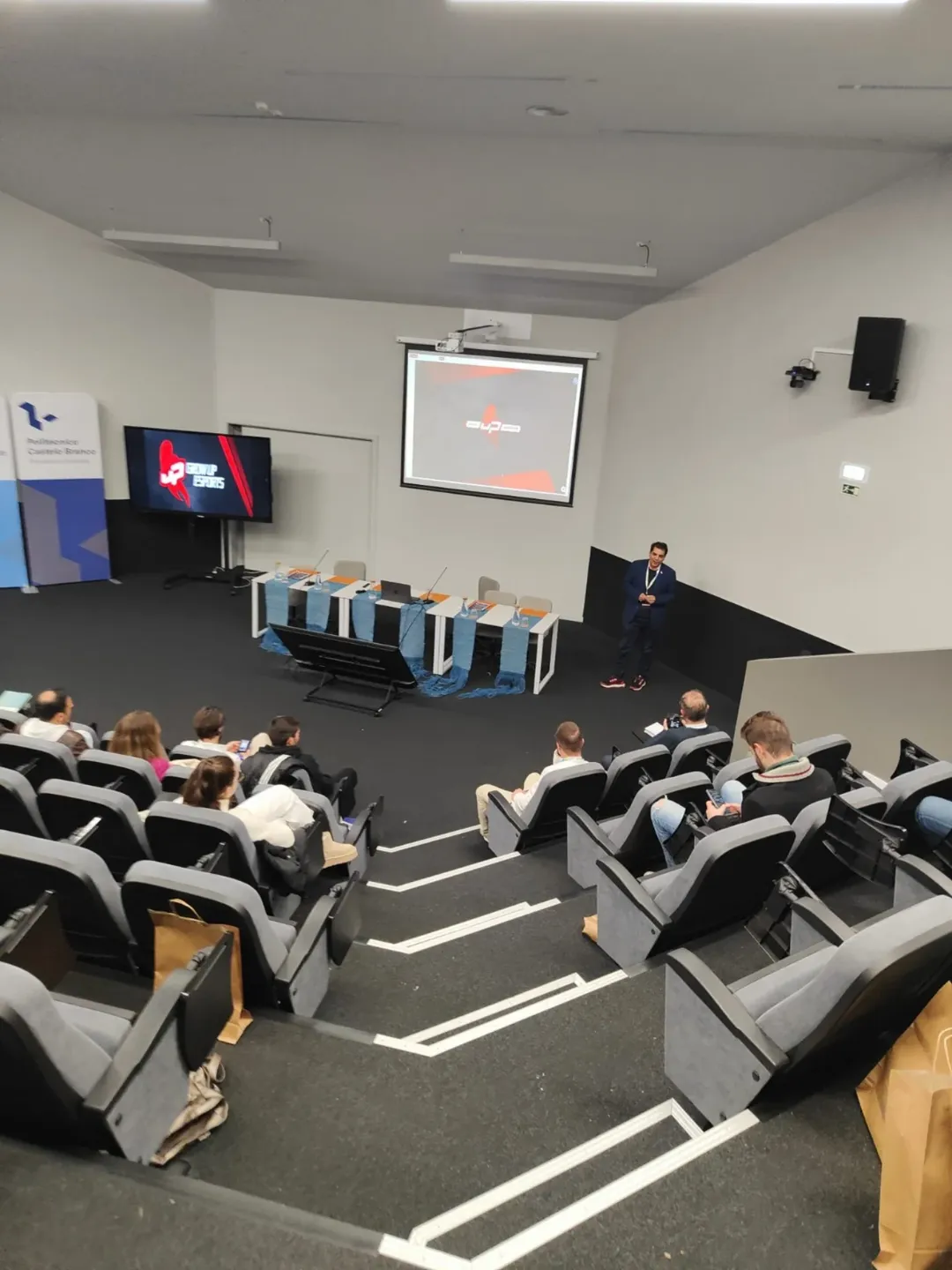 608218193_18542143105004493_8086481629570571198_n